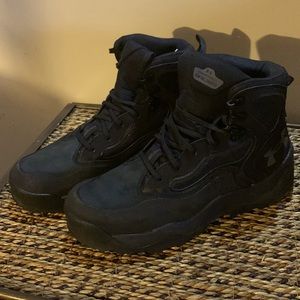 Under Armour Charged Raider Boots